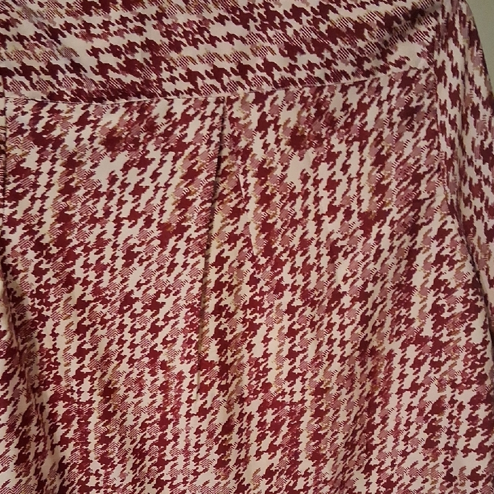 Women's Red Patterned Top - Picture 12 of 16